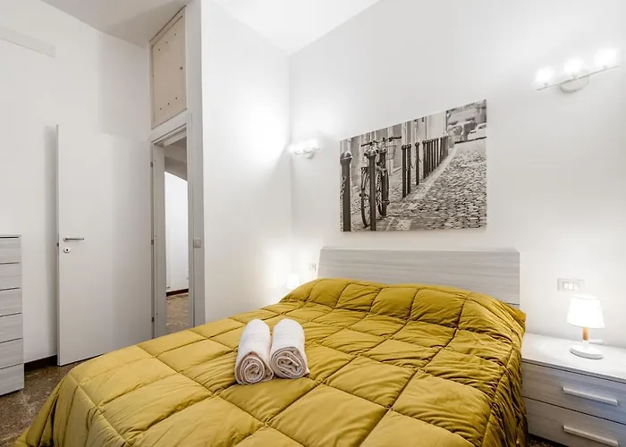 Tour De Apartment *