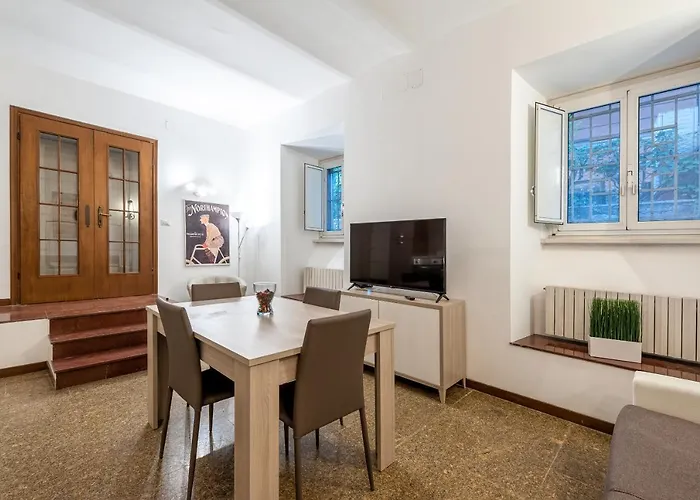 Apartment Tour De Rom