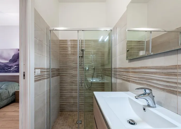Tour De Apartment Rom